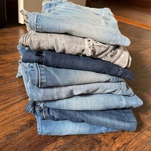 Set (8) of American Eagle Jeans